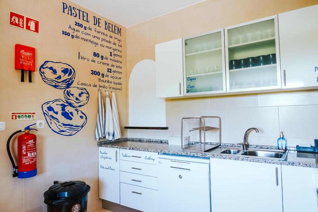 Help Yourself Hostels - Restelo Lissabon Exterior foto