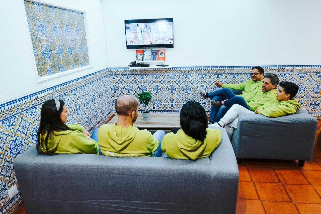 Help Yourself Hostels - Restelo Lissabon Exterior foto