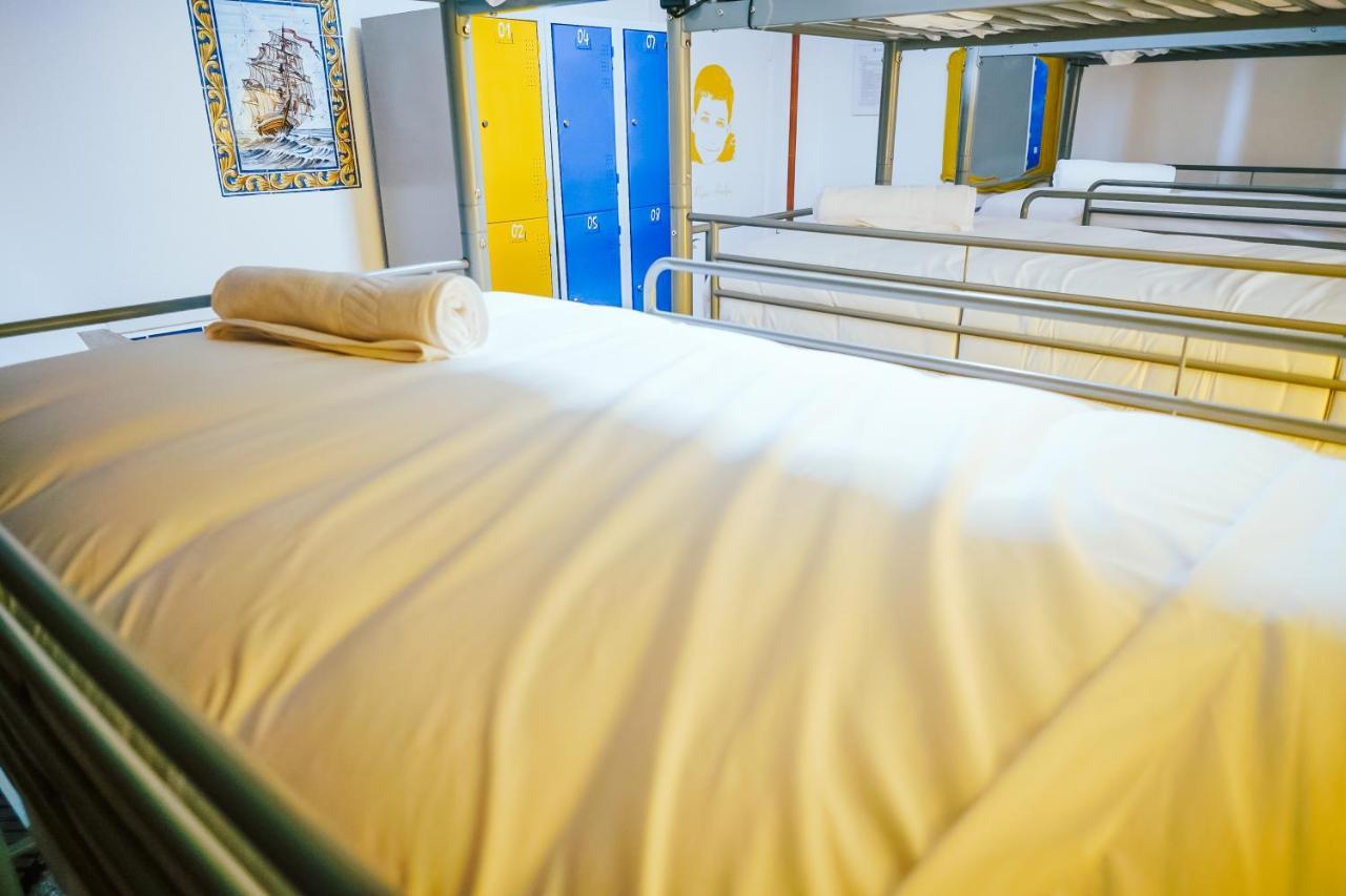 Help Yourself Hostels - Restelo Lissabon Exterior foto
