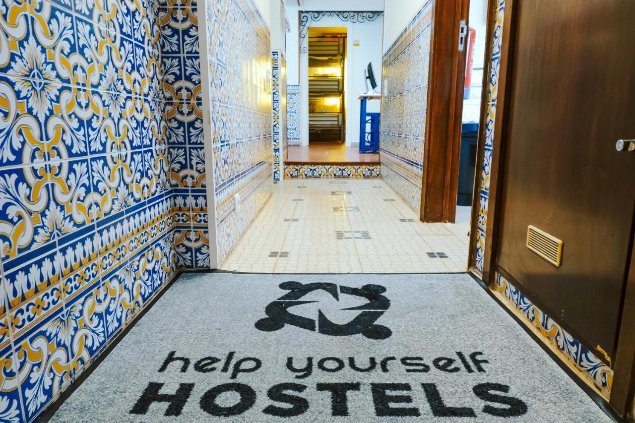 Help Yourself Hostels - Restelo Lissabon Exterior foto